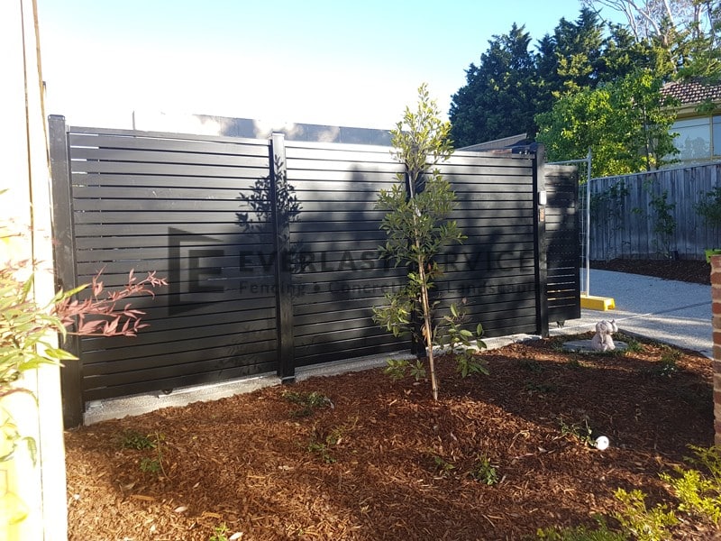A225 - Black Slats Fencing Aluminium